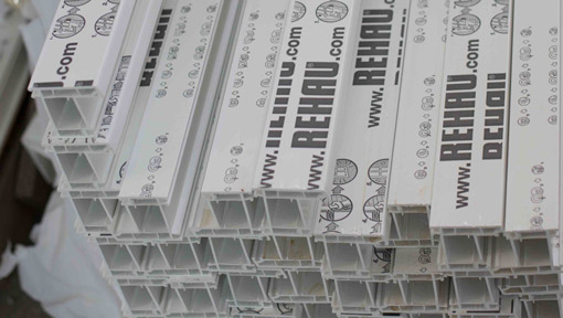 Захисна плівка на ПВХ-профілі